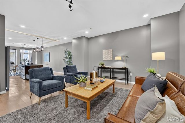 915 Olive Street 1112, St Louis, MO 63101
