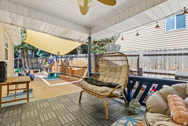 2112 N SUNSET DR, Layton, UT 84040