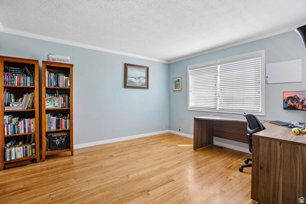 2112 N SUNSET DR, Layton, UT 84040 — photo 5
