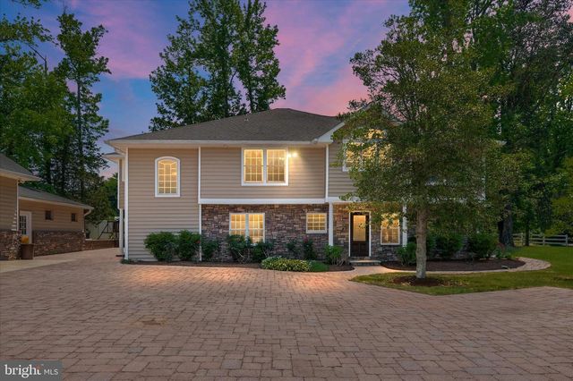 401 BEACH DR, Edgewater, MD 21037