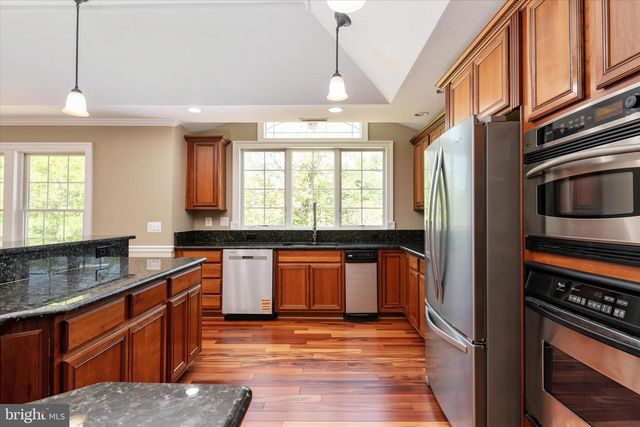 401 BEACH DR, Edgewater, MD 21037