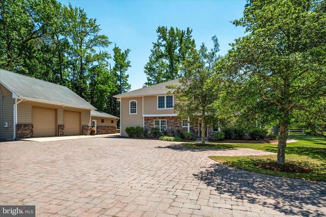 401 BEACH DR, Edgewater, MD 21037