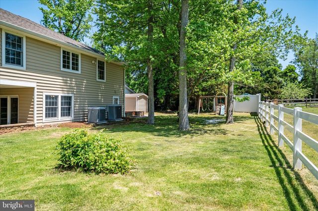 401 BEACH DR, Edgewater, MD 21037