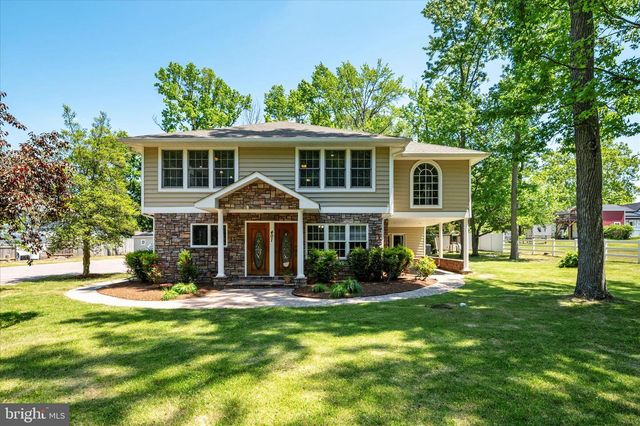 401 BEACH DR, Edgewater, MD 21037