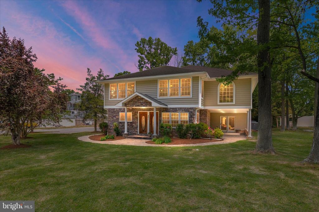 401 BEACH DR, Edgewater, MD 21037