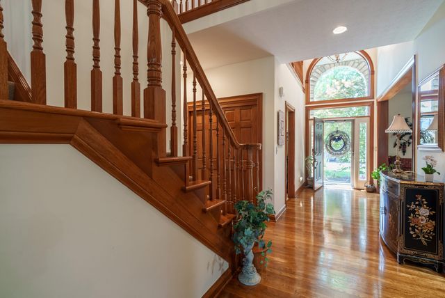 5169 Royal County Down, Westerville, OH 43082