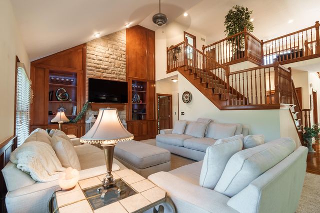 5169 Royal County Down, Westerville, OH 43082
