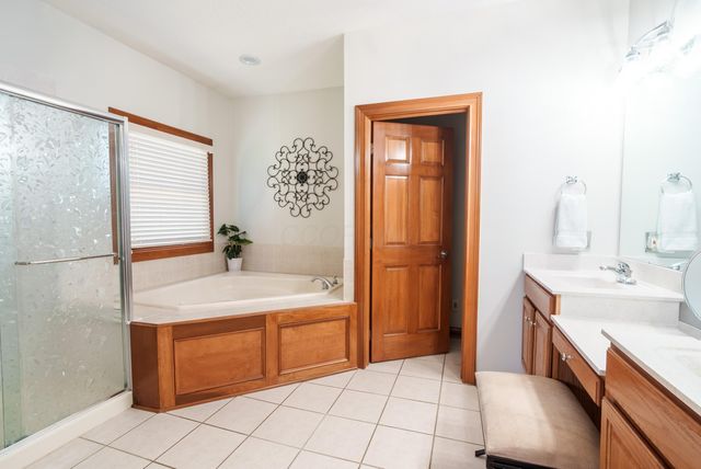 5169 Royal County Down, Westerville, OH 43082