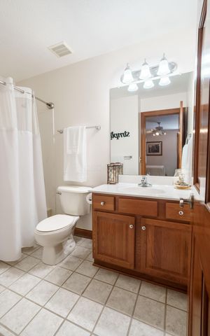 5169 Royal County Down, Westerville, OH 43082