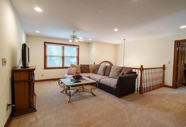 5169 Royal County Down, Westerville, OH 43082