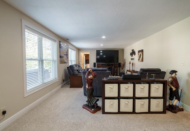 5169 Royal County Down, Westerville, OH 43082