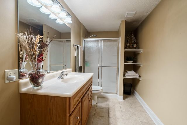 5169 Royal County Down, Westerville, OH 43082