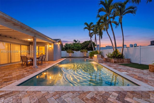 9341 SW 16th Rd W, Boca Raton, FL 33428