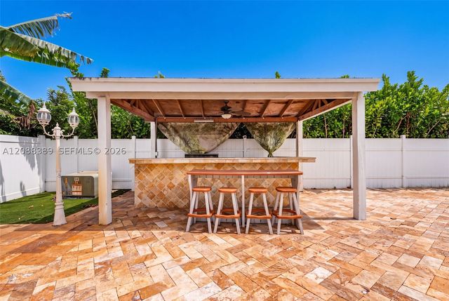 9341 SW 16th Rd W, Boca Raton, FL 33428