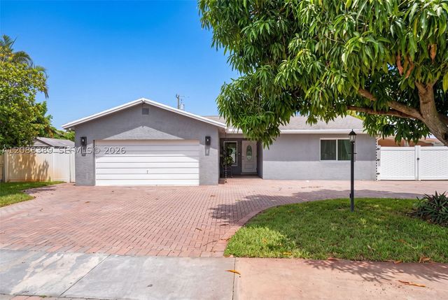 9341 SW 16th Rd W, Boca Raton, FL 33428