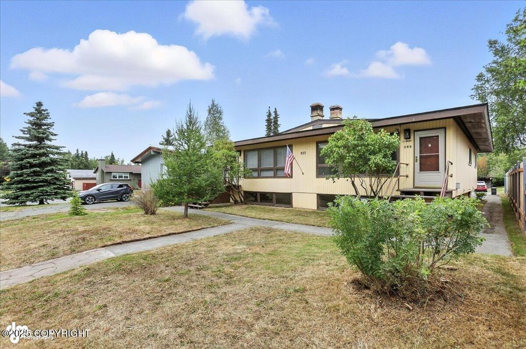 933 W 20th Avenue, Anchorage, AK 99503
