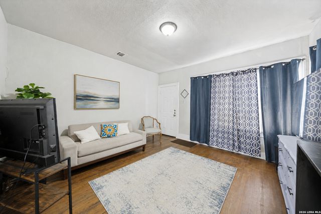 630 Bailey, San Antonio, TX 78210