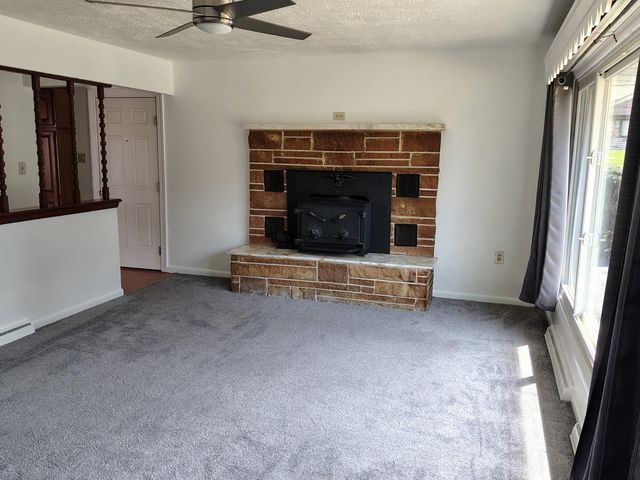 7690 DANIEL DR, Harrisburg, PA 17112