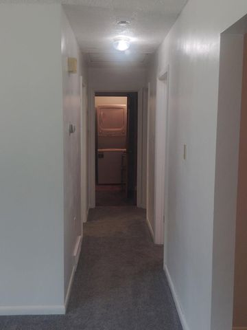 7690 DANIEL DR, Harrisburg, PA 17112