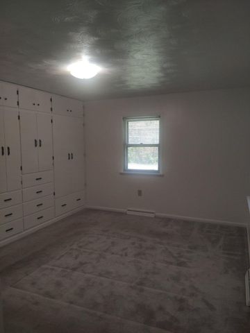 7690 DANIEL DR, Harrisburg, PA 17112