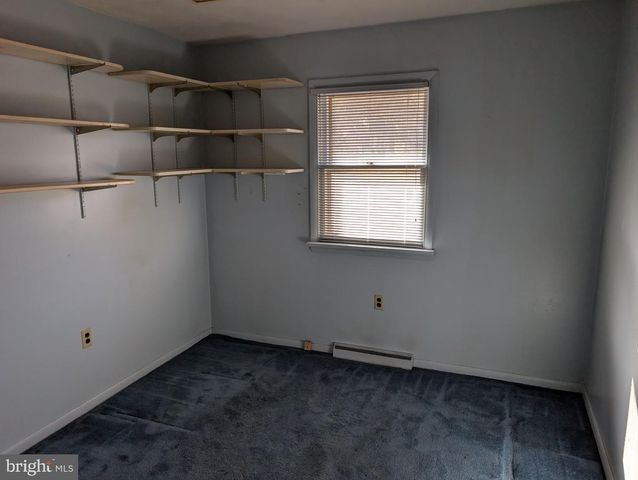 7690 DANIEL DR, Harrisburg, PA 17112