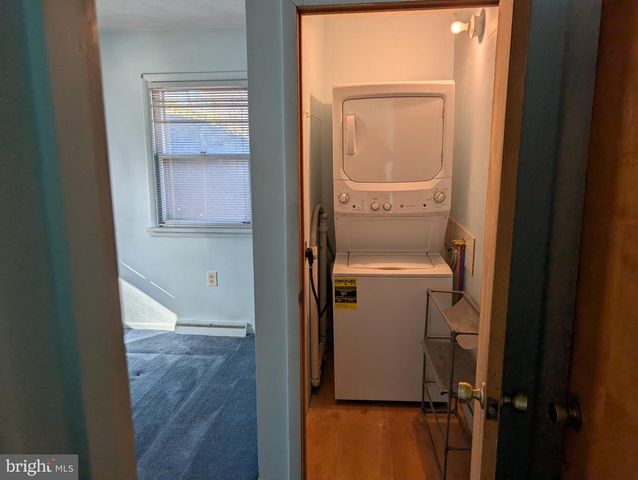 7690 DANIEL DR, Harrisburg, PA 17112