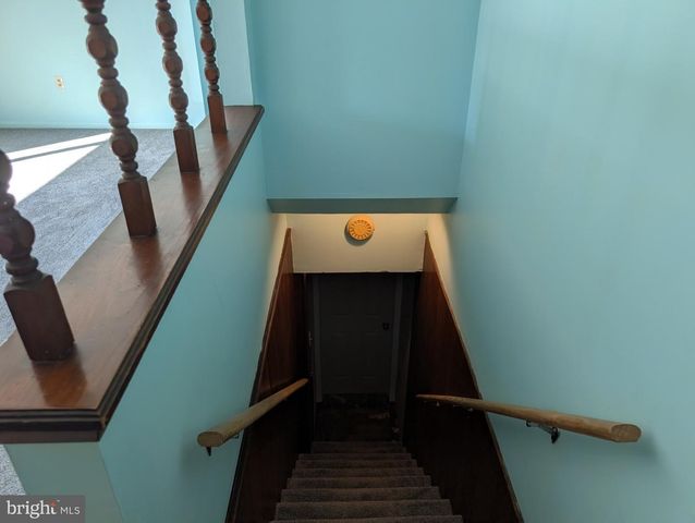 7690 DANIEL DR, Harrisburg, PA 17112