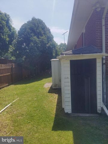 7690 DANIEL DR, Harrisburg, PA 17112