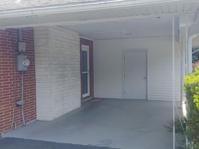 7690 DANIEL DR, Harrisburg, PA 17112