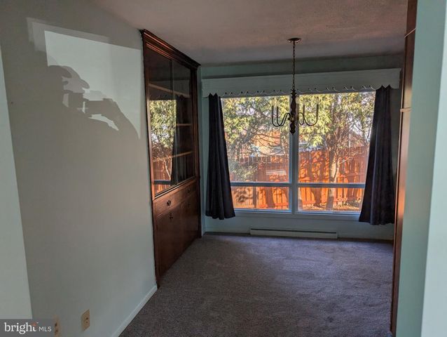 7690 DANIEL DR, Harrisburg, PA 17112