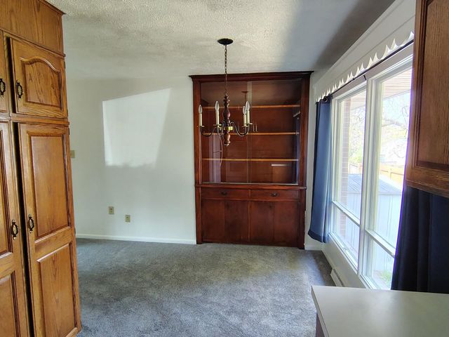 7690 DANIEL DR, Harrisburg, PA 17112