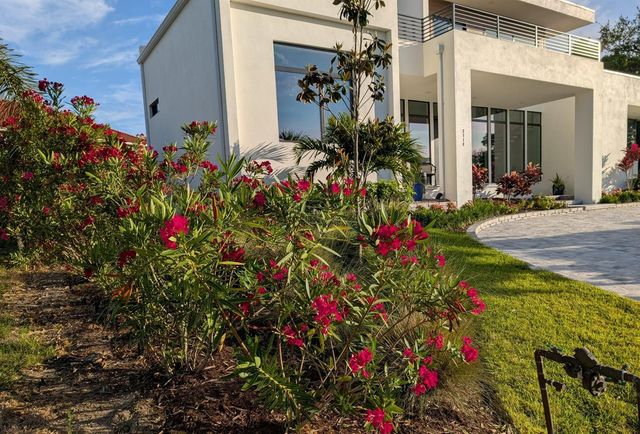 2110 MICHELE DRIVE, Sarasota, FL 34231