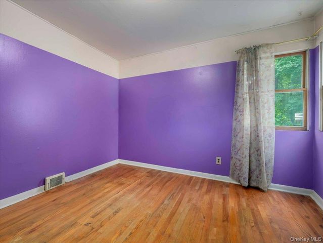7 Hillaire Place, Nanuet, NY 10954