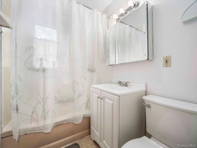 7 Hillaire Place, Nanuet, NY 10954
