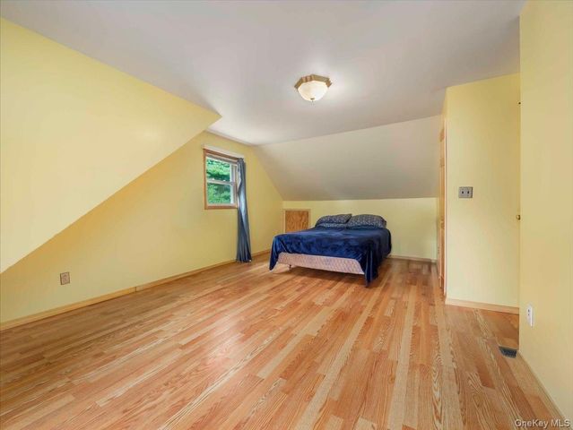 7 Hillaire Place, Nanuet, NY 10954