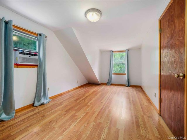 7 Hillaire Place, Nanuet, NY 10954