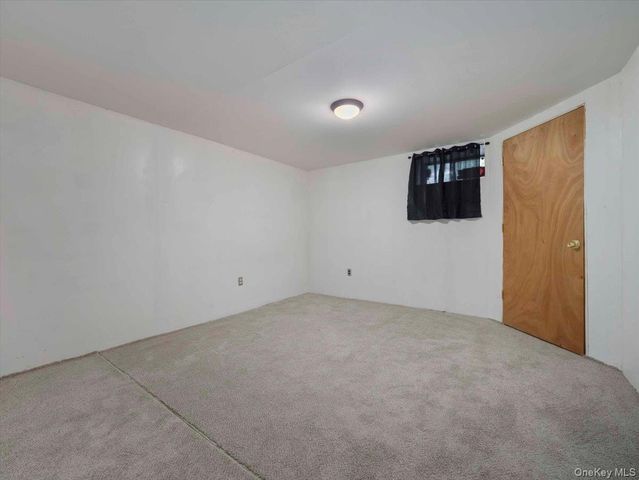 7 Hillaire Place, Nanuet, NY 10954