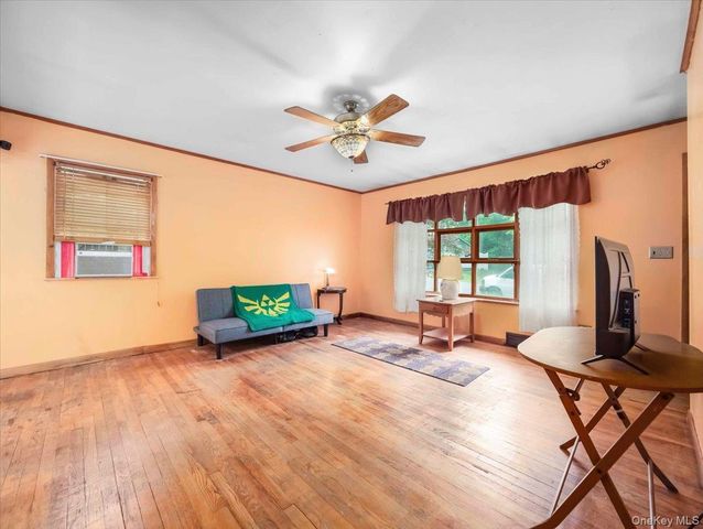7 Hillaire Place, Nanuet, NY 10954