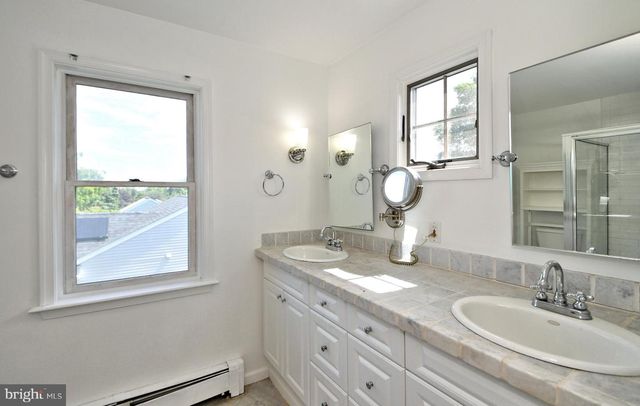 816 E SOUTHAMPTON AVE, Glenside, PA 19038