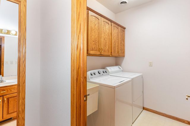 1837 Bohmbach Drive, Red Wing, MN 55066