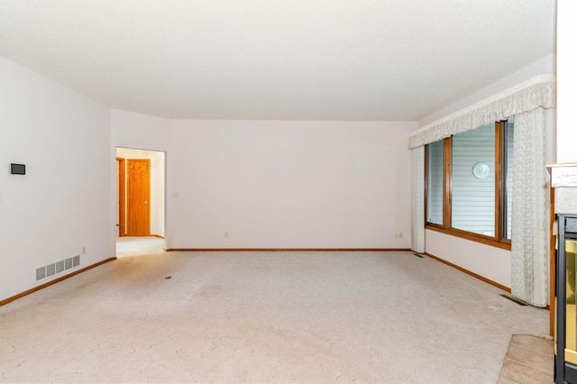 1837 Bohmbach Drive, Red Wing, MN 55066