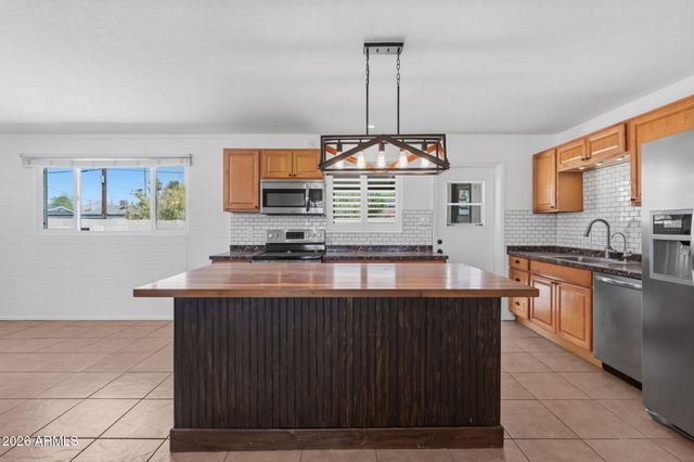 7830 E BELLEVIEW Street, Scottsdale, AZ 85257