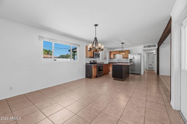 7830 E BELLEVIEW Street, Scottsdale, AZ 85257