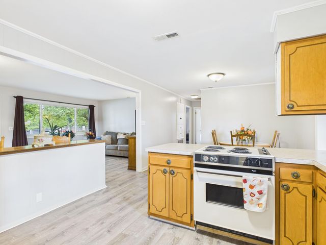 213 Glenview Street, Harrison, AR 72601