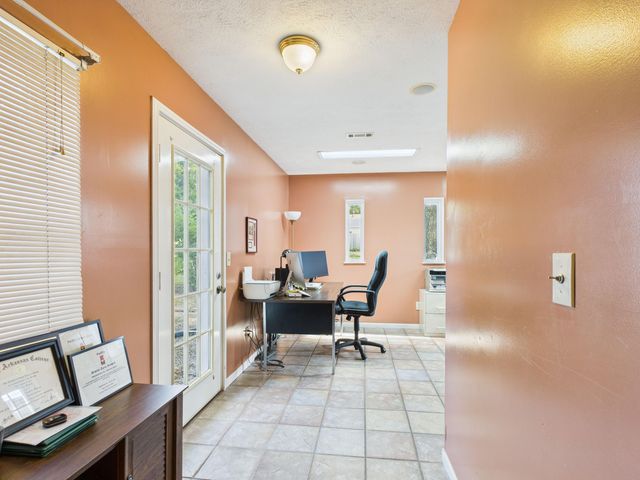 213 Glenview Street, Harrison, AR 72601