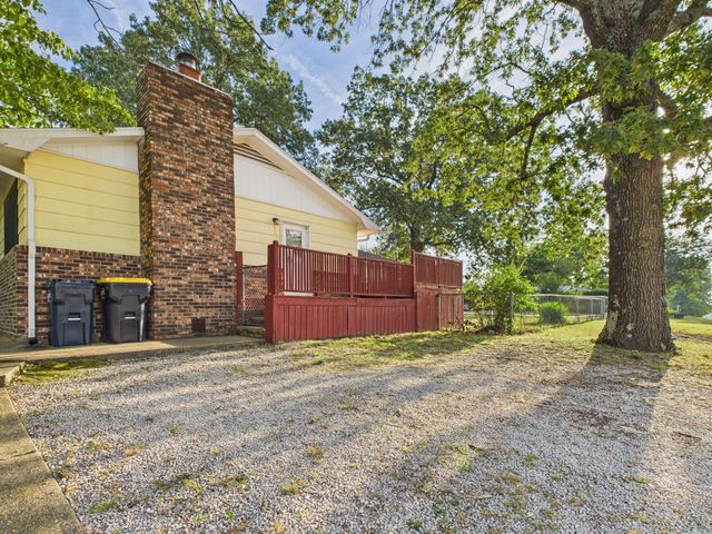 213 Glenview Street, Harrison, AR 72601