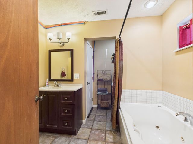 213 Glenview Street, Harrison, AR 72601