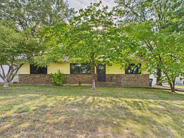 213 Glenview Street, Harrison, AR 72601