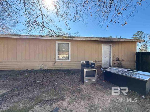 301 E Hickory Street, Bay Minette, AL 36507