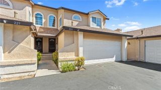 22905 Banyan 228, Saugus, CA 91390